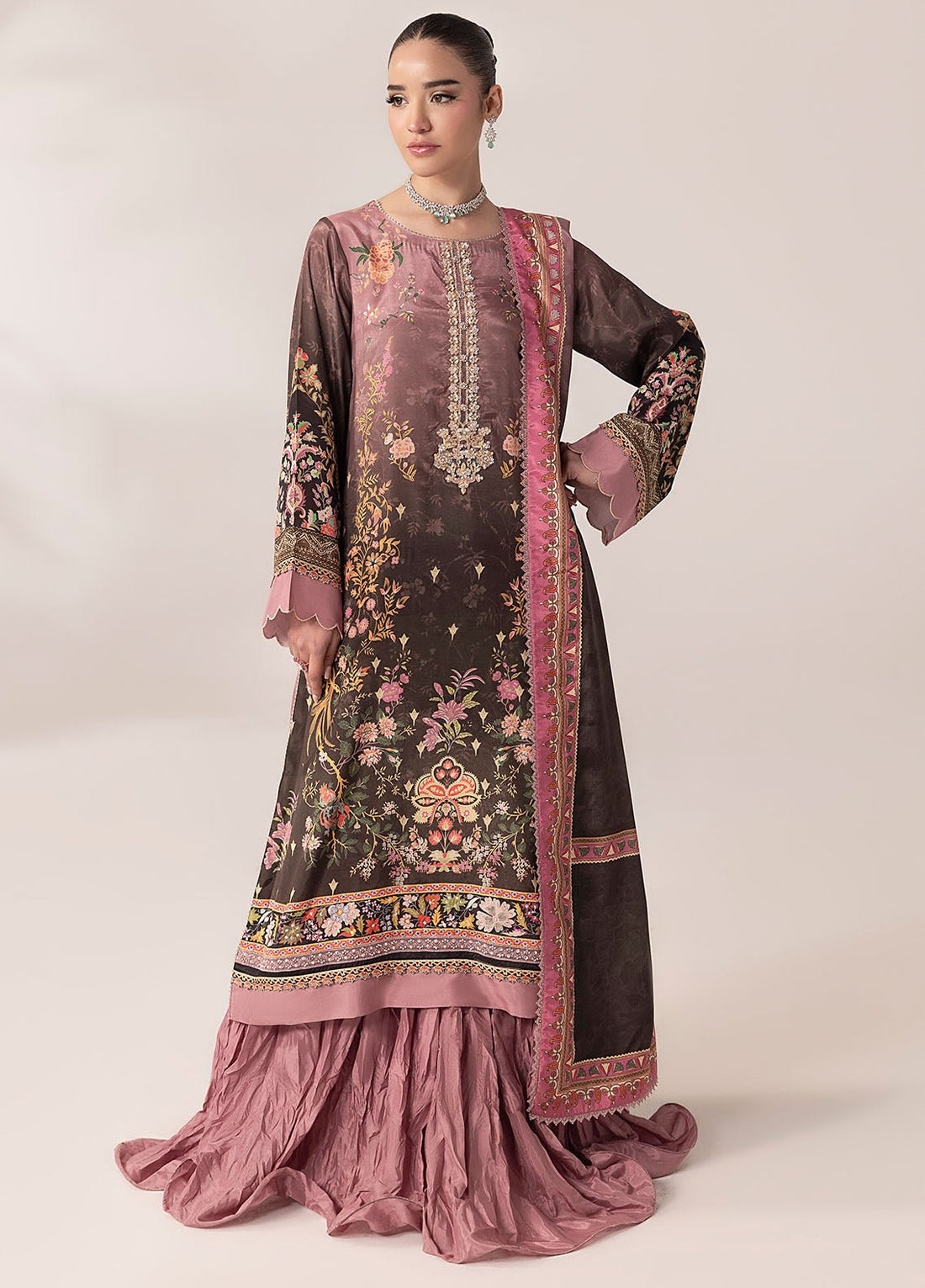 Sahane | Suay Silk Handwork Edit | CT - 15007 LILANA - SUAY - Seharnaz