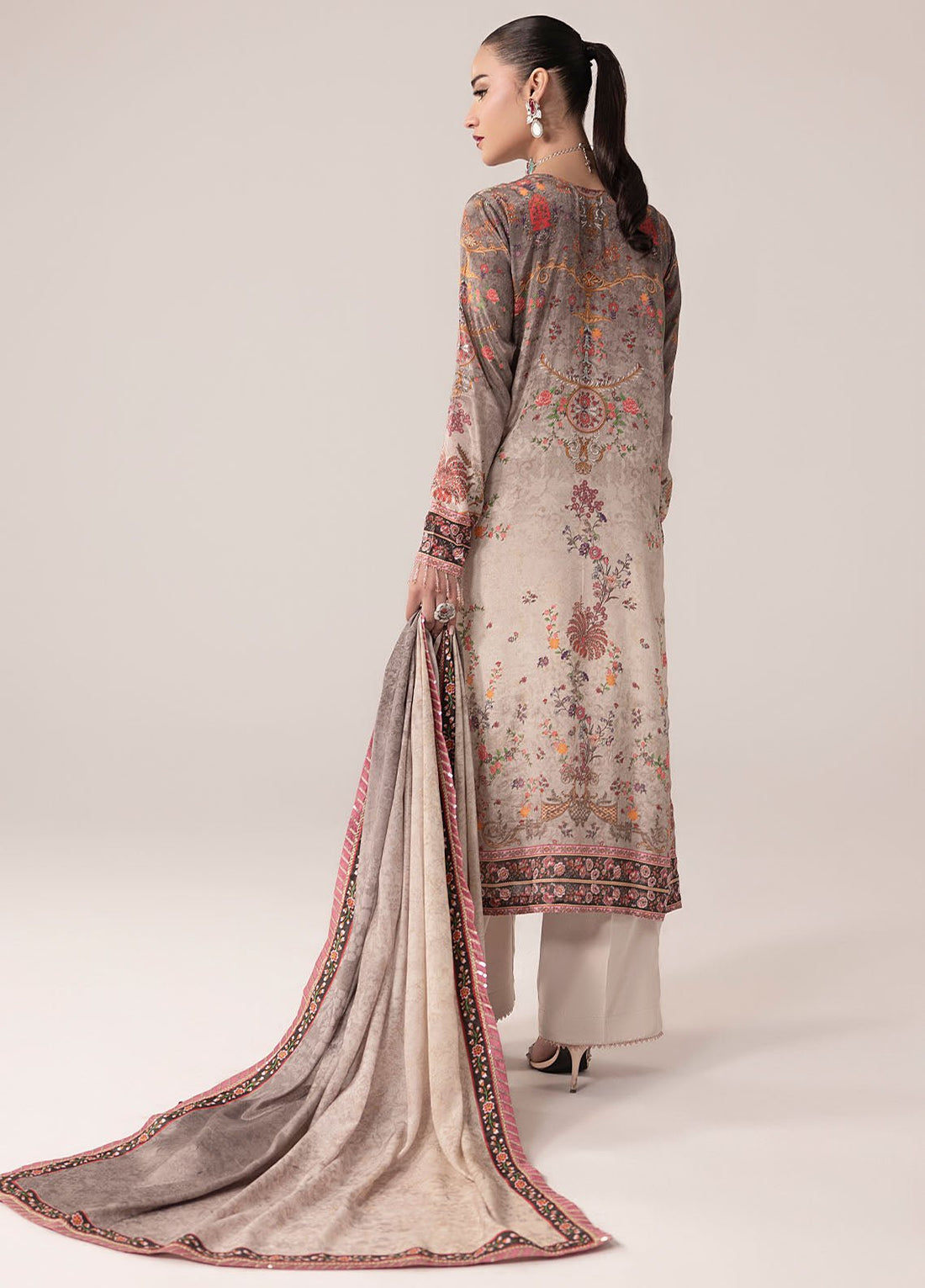 Sahane | Suay Silk Handwork Edit | CT - 15008 CLARA - SUAY - Seharnaz