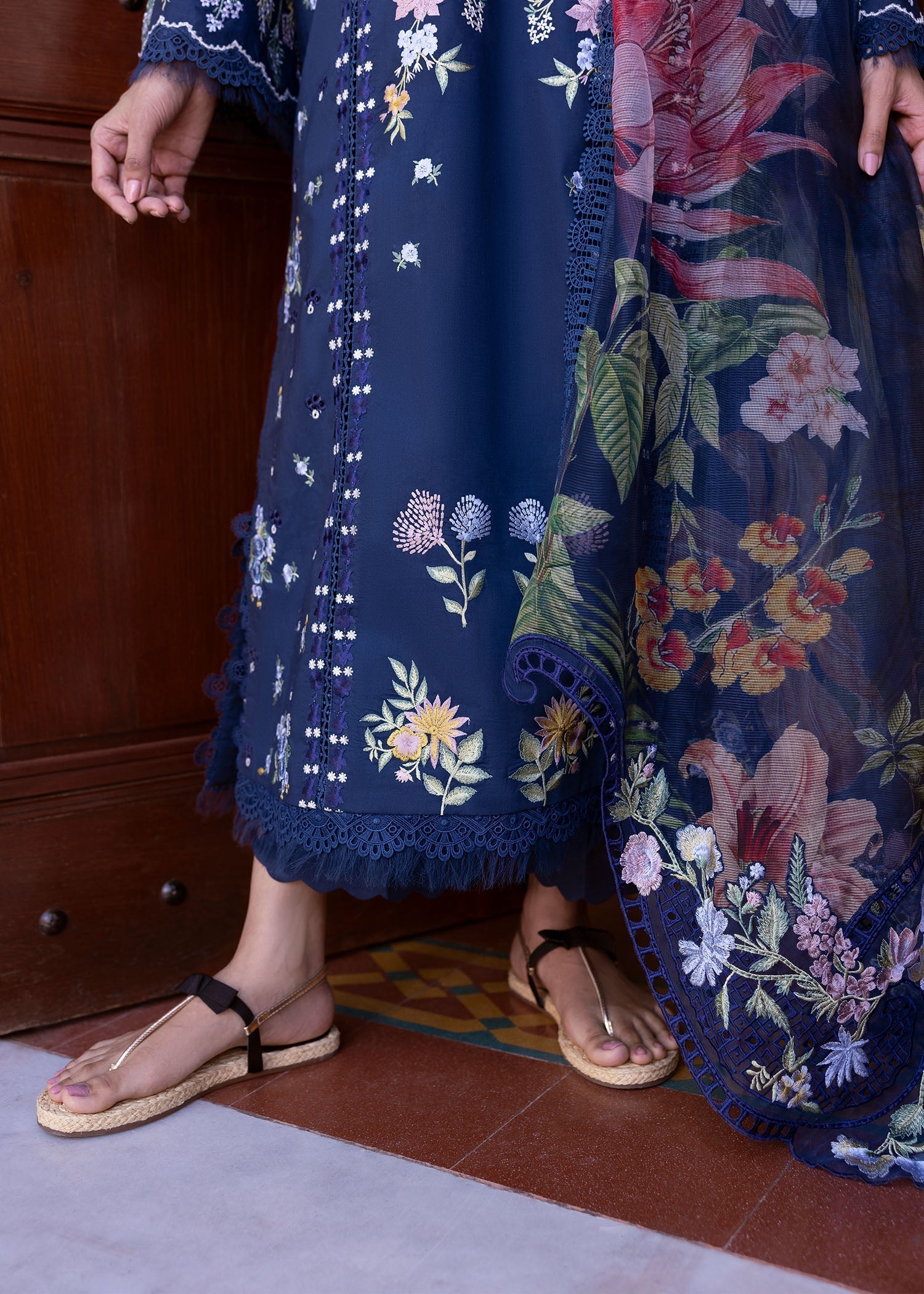 Saira Shakira | Bloom Lawn 25 | HANGING GARDENS 2-B - Seharnaz