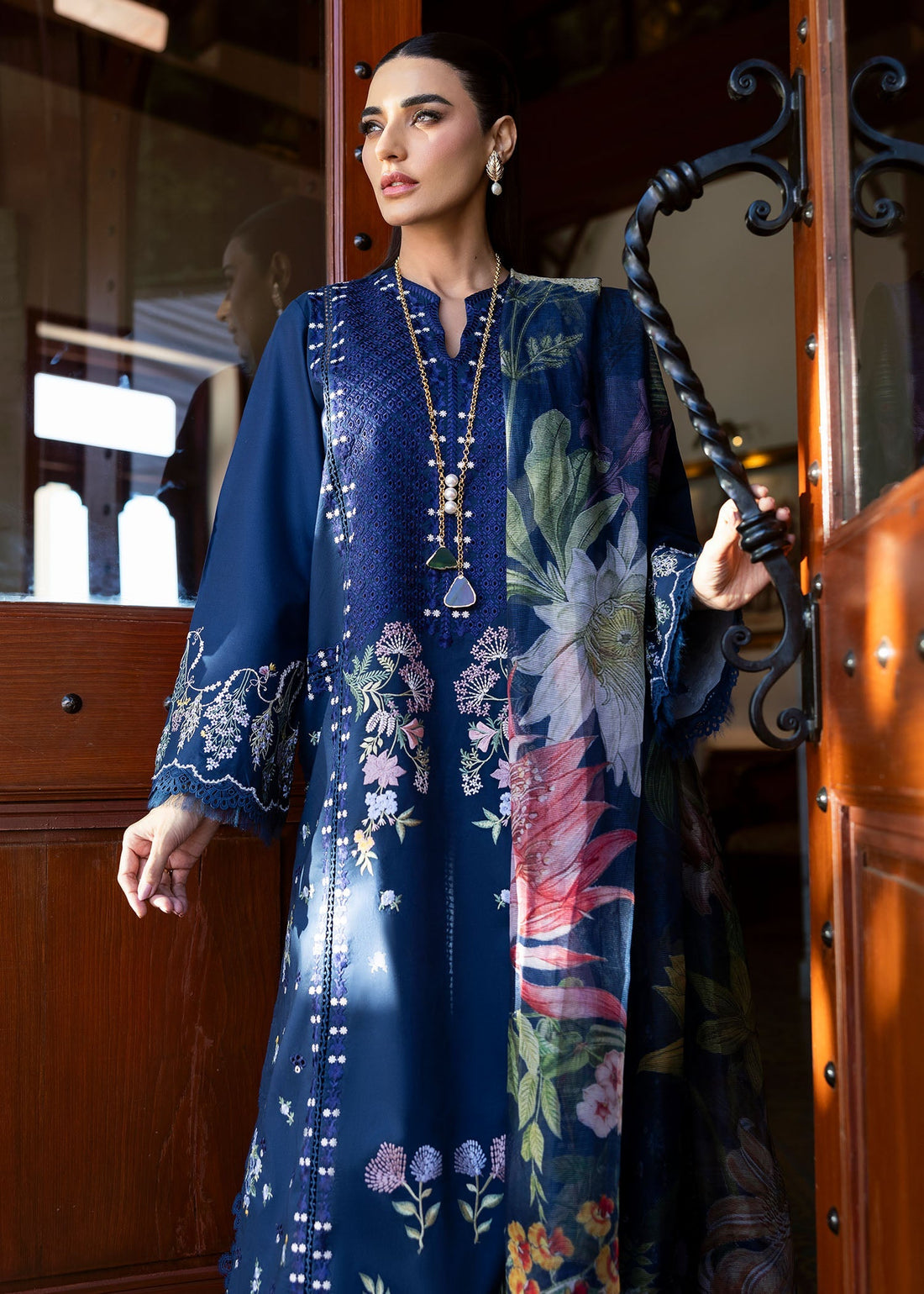 Saira Shakira | Bloom Lawn 25 | HANGING GARDENS 2-B - Seharnaz