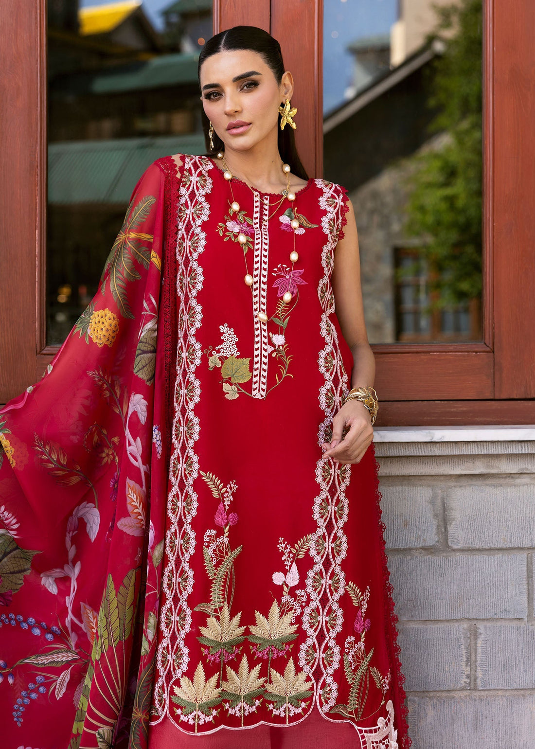 Saira Shakira | Bloom Lawn 25 | SAUVAGE 6-A - Seharnaz