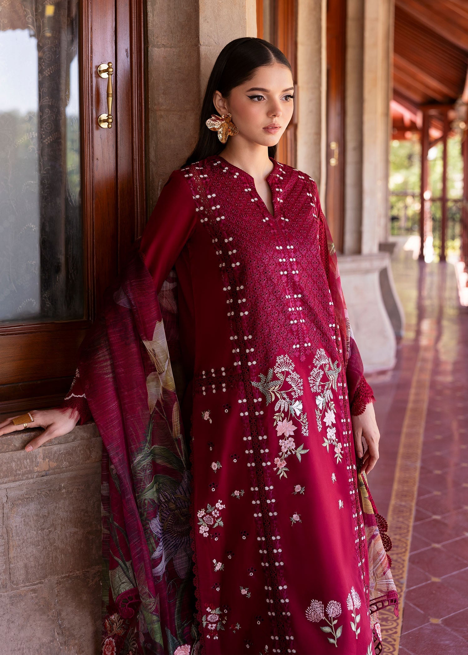 Saira Shakira | Bloom Lawn 25 | HANGING GARDENS 2-A - Seharnaz