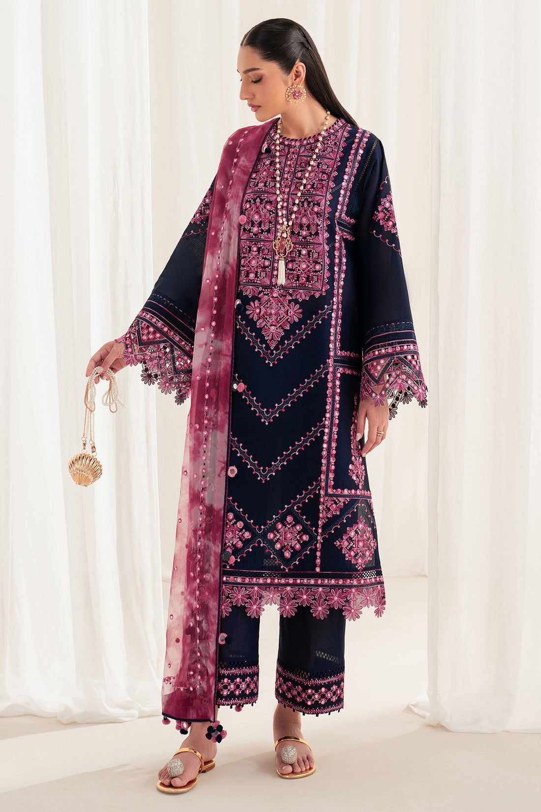 Jazmin | Iris Luxury Lawn 25 | IL'25-D01 - Seharnaz