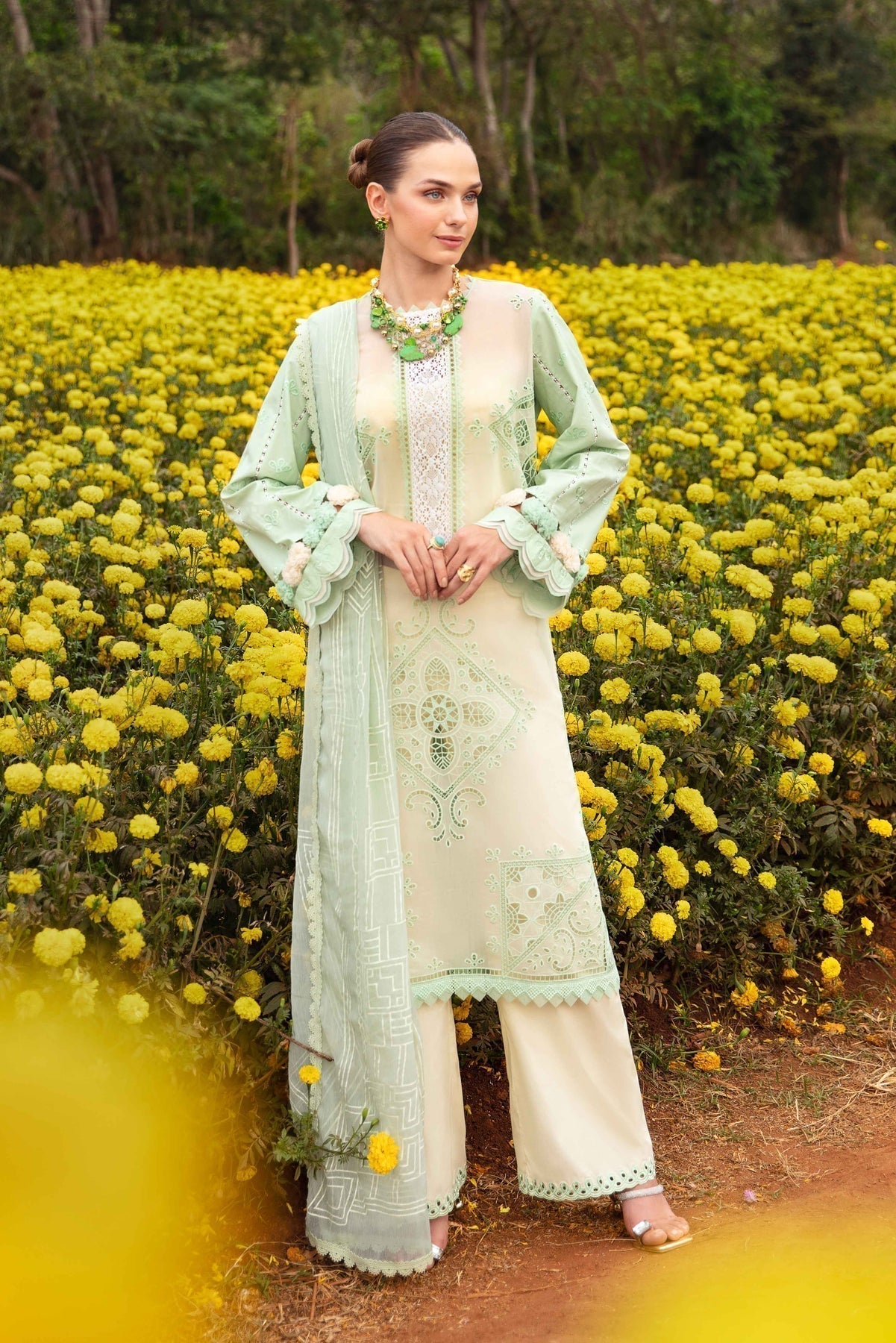 Sable Vogue | Luxury Lawn 24 | Nisa